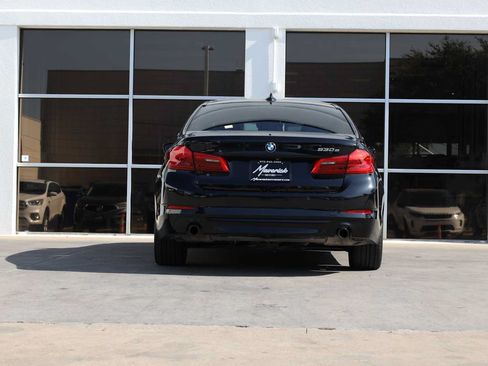 Used 2019 BMW 530e w/ Convenience Package RWD image 9