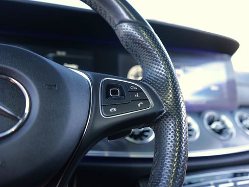 Used 2018 Mercedes-Benz E 400 4MATIC Coupe image 22