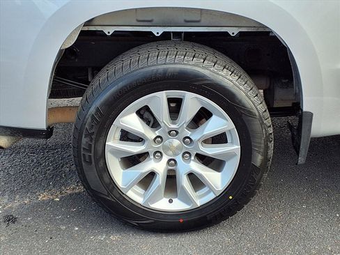 Used 2022 Chevrolet Silverado 1500 Custom w/ Safety Confidence Package image 9