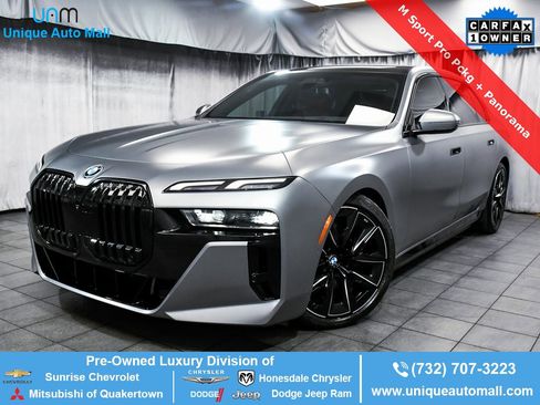 Used 2023 BMW i7 xDrive60 image 1