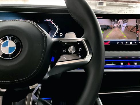 Certified 2025 BMW 760i xDrive AWD/4WD image 21