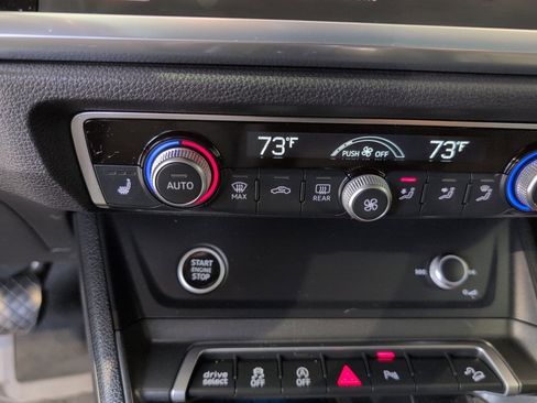 Used 2024 Audi Q3 2.0T Premium Plus w/ Premium Plus Package image 21