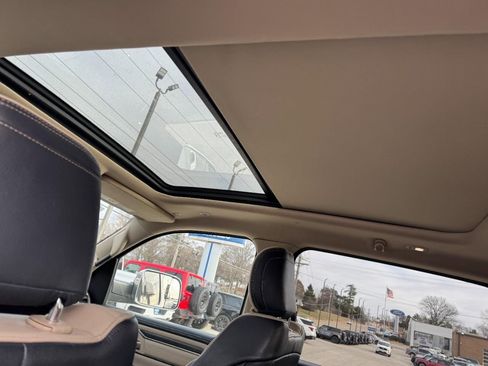 Used 2019 RAM 1500 Limited image 11