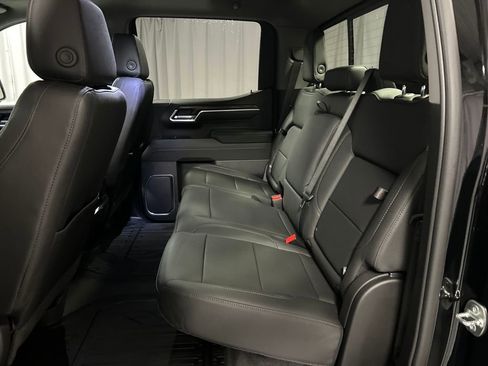 New 2026 GMC Sierra 1500 SLT w/ SLT Premium Plus Package image 22