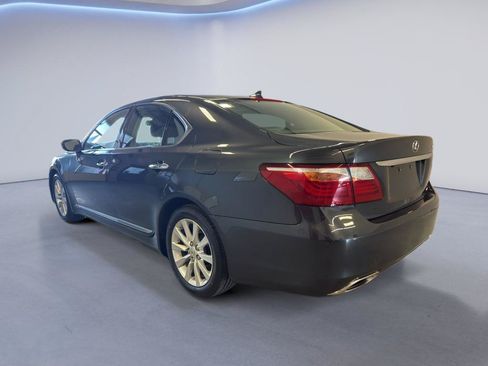 Used 2011 Lexus LS 460 AWD w/ Comfort Pkg image 5