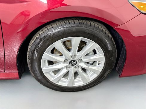 Used 2018 Toyota Camry L image 31