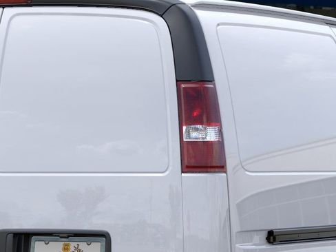 New 2026 Chevrolet Express 2500 RWD image 11