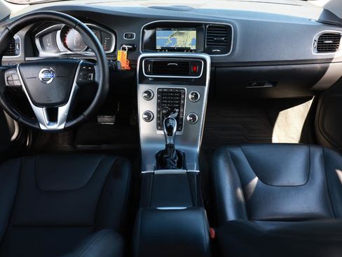Used 2017 Volvo S60 T5 Inscription AWD/4WD image 2