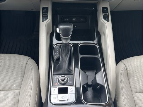 Used 2020 Kia Telluride EX w/ EX Premium Package AWD/4WD image 12