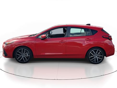 Used 2024 Subaru Impreza 2.0i Sport image 3