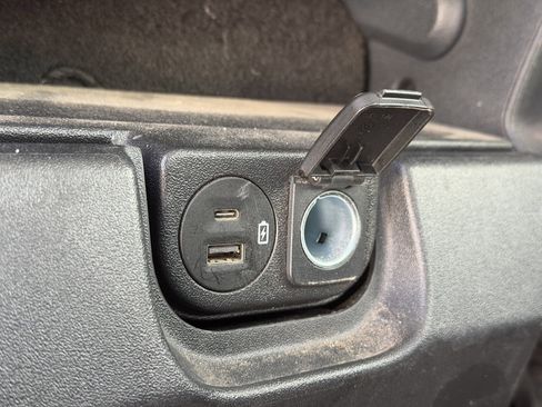 Used 2023 Ford F150 XLT image 27