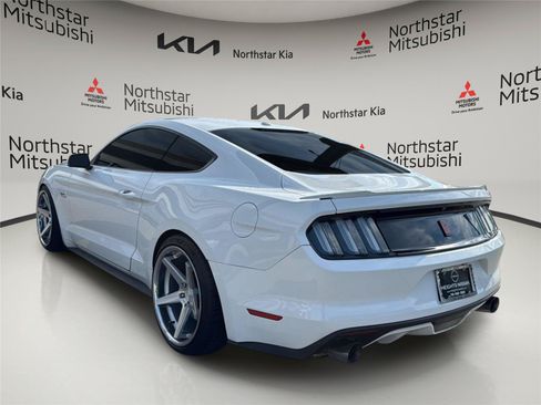 Used 2016 Ford Mustang GT Premium w/ Equipment Group 401A RWD image 5