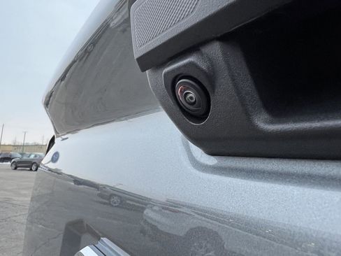 New 2026 GMC Canyon Denali image 7