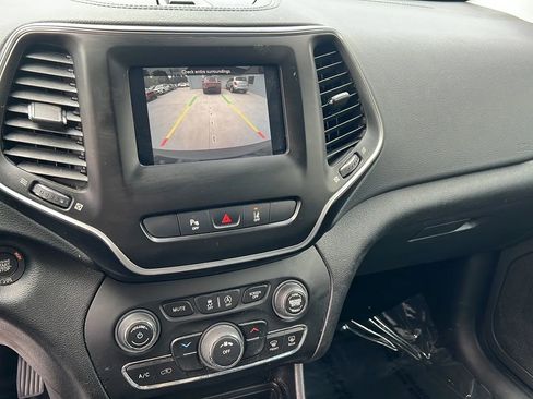 Used 2021 Jeep Cherokee Latitude Lux image 11