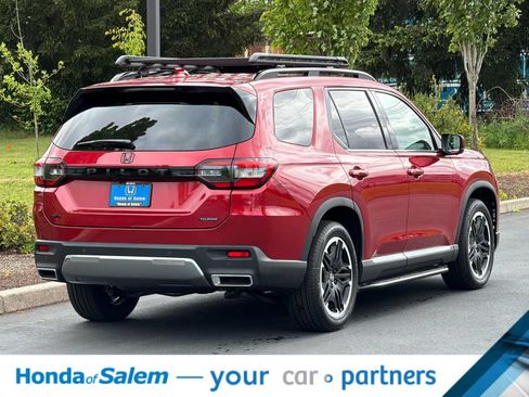 New 2026 Honda Pilot image 2
