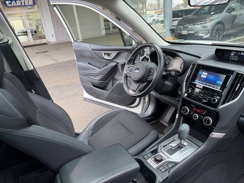 Used 2023 Subaru Forester Premium image 11