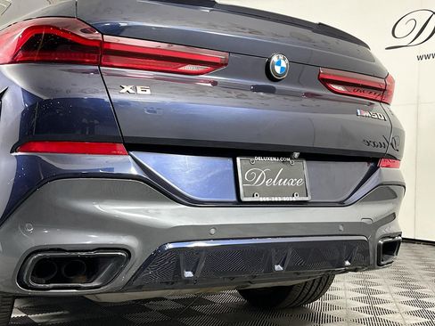 Used 2022 BMW X6 M50i AWD/4WD image 26