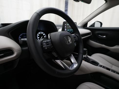 Certified 2026 Honda HR-V EX-L image 8