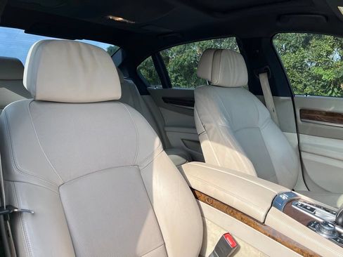Used 2013 BMW 740Li xDrive AWD/4WD image 27