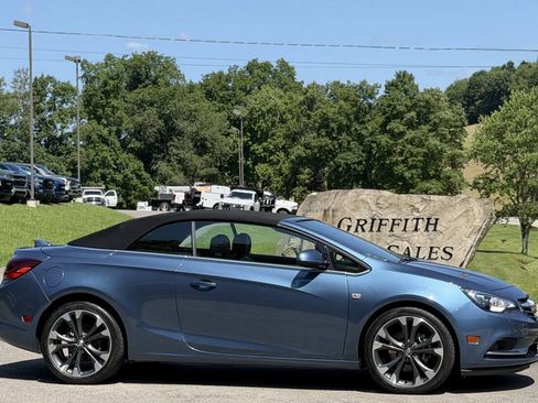 Used 2016 Buick Cascada Premium FWD image 3