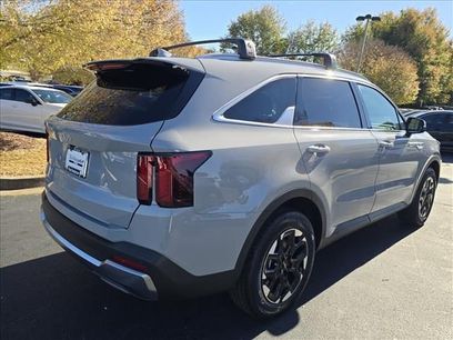 New 2026 Kia Sorento S w/ S Panoramic Sunroof Package