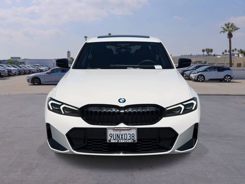 Used 2025 BMW 330i Sedan w/ M Sport Package RWD image 2