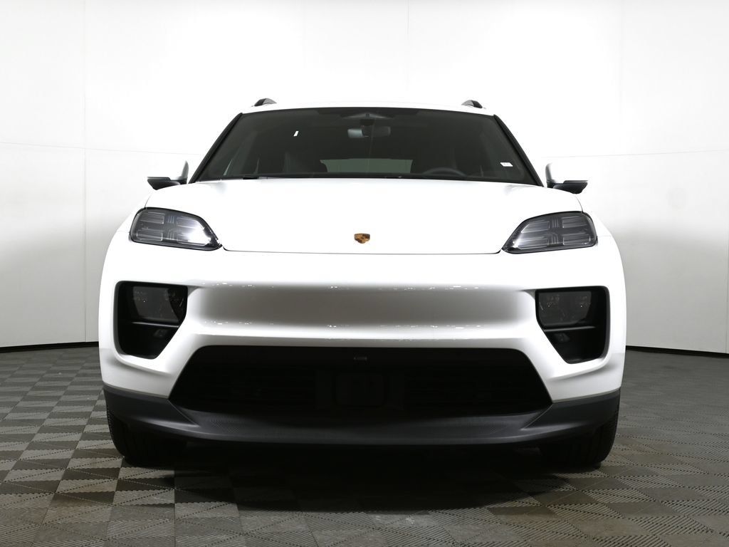 Used 2026 Porsche Macan 4 Electric AWD/4WD image 10