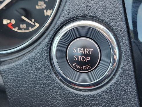 Used 2019 Nissan Rogue SV AWD/4WD image 21