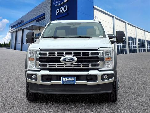 New 2026 Ford F550 2WD Regular Cab Super Duty image 28