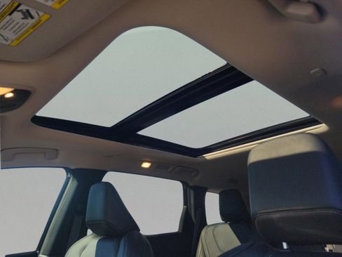 Certified 2025 INFINITI QX60 Pure image 19