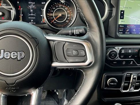 Used 2021 Jeep Gladiator Overland w/ Popular Equipment Package AWD/4WD image 13
