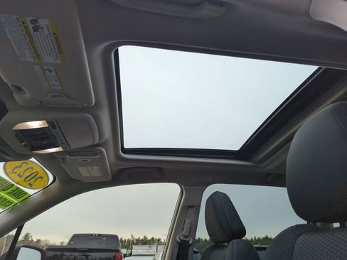 Used 2023 Subaru Forester Premium image 30