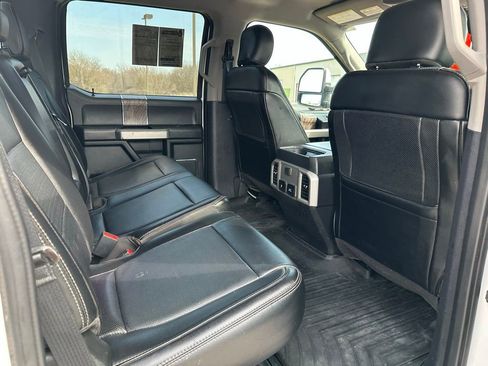 Used 2019 Ford F250 Lariat w/ Lariat Ultimate Package AWD/4WD image 18