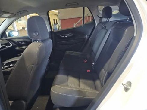 Used 2024 Chevrolet Equinox LS image 4