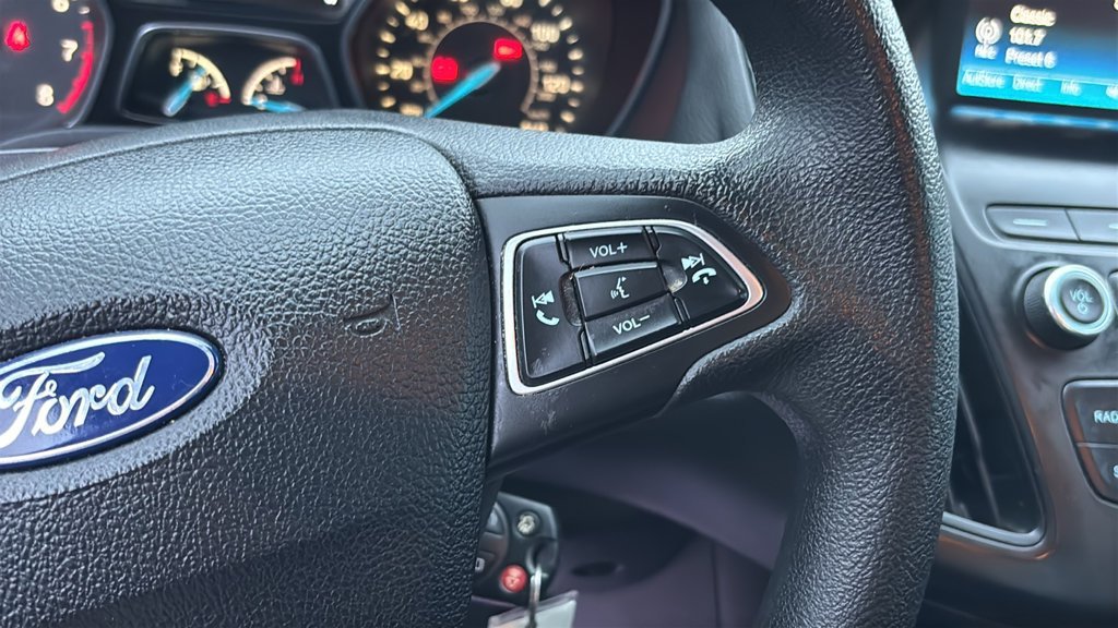 Used 2018 Ford Focus SE FWD image 15