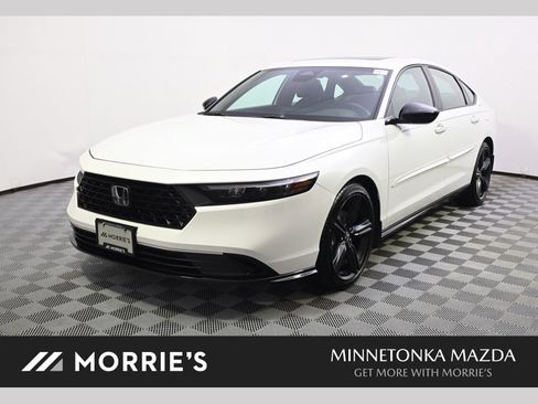 Used 2023 Honda Accord Sport image 1