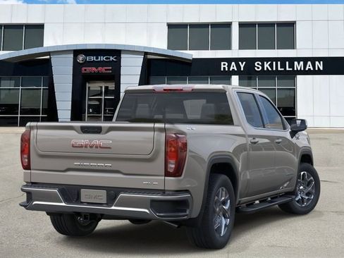 New 2026 GMC Sierra 1500 SLE image 4
