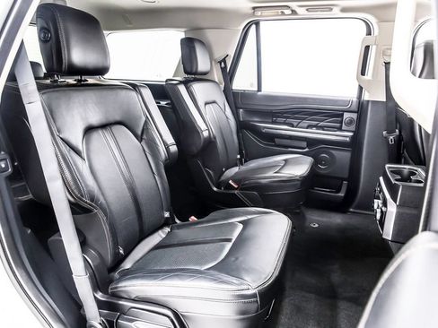 Used 2019 Ford Expedition Platinum RWD image 35
