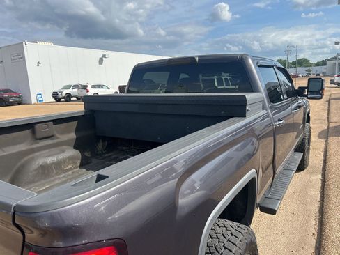 Used 2015 GMC Sierra 2500 SLT w/ Duramax Plus Package image 38