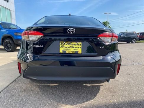 Used 2025 Toyota Corolla LE FWD image 6