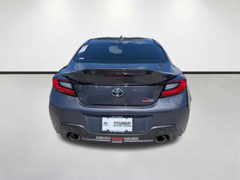 Used 2025 Toyota GR86 Premium image 5