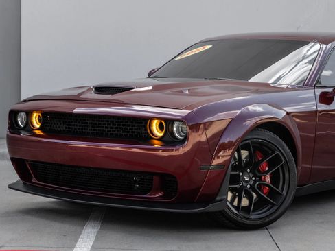Used 2021 Dodge Challenger R/T Scat Pack RWD image 7