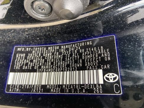 Used 2024 Toyota Corolla LE image 32