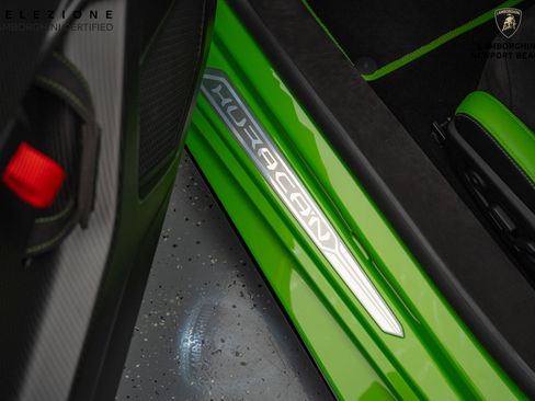 Used 2023 Lamborghini Huracan Tecnica image 24