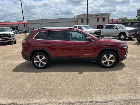 Used 2021 Jeep Cherokee Limited w/ Elite Package image 6