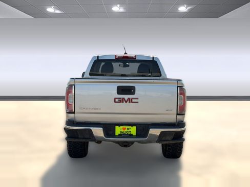 Used 2015 GMC Canyon SLT AWD/4WD image 10