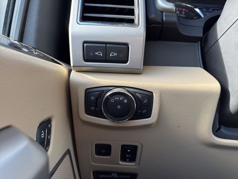 Used 2021 Ford F350 Lariat w/ Lariat Ultimate Package image 23