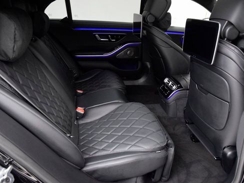 Used 2025 Mercedes-Benz S 580 4MATIC Sedan image 20