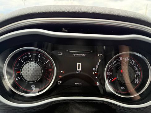 Used 2016 Dodge Challenger R/T Scat Pack w/ Leather Interior Group RWD image 17