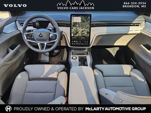 New 2025 Volvo EX90 Ultra image 8